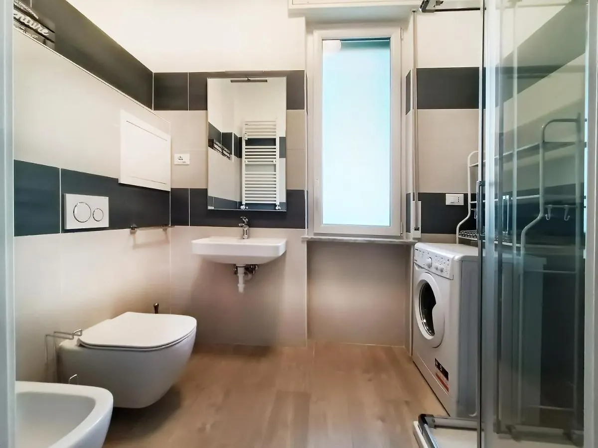 Incantevole Appartamento Genova Quinto Vicino Alla Spiaggia Apartman